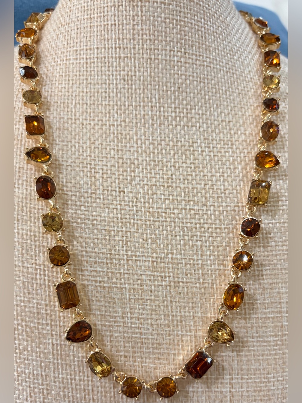 NWOT MacRae Gold-Tone Amber Crystal Station Necklace 16” + 2” extender